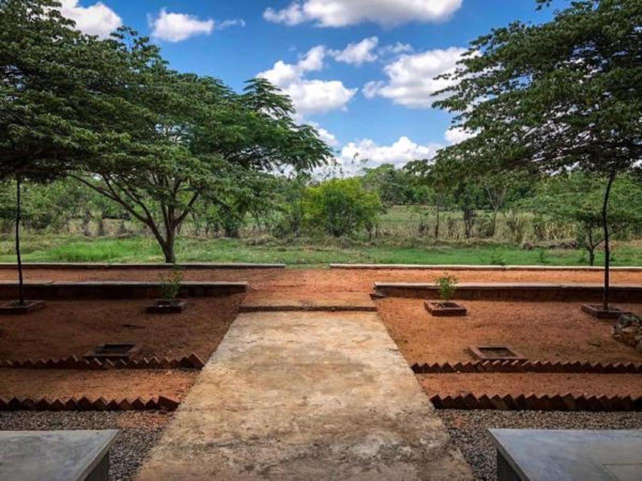 Отель Castle Rock Sigiriya Kibissa Экстерьер фото