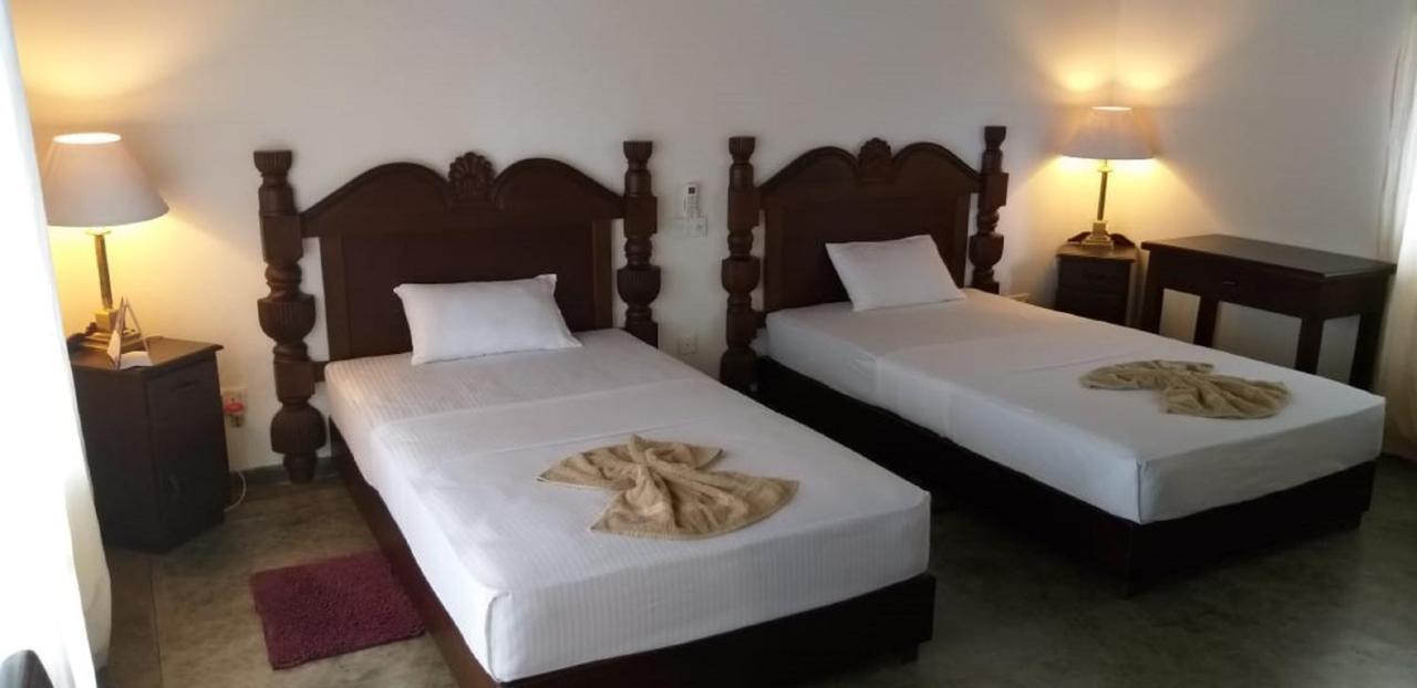 Отель Castle Rock Sigiriya Kibissa Экстерьер фото